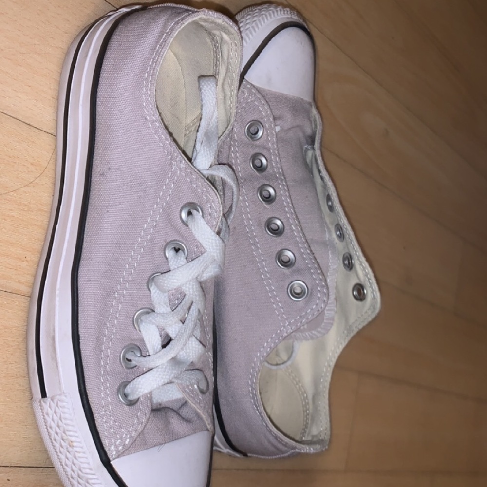 Cream Women Converse
